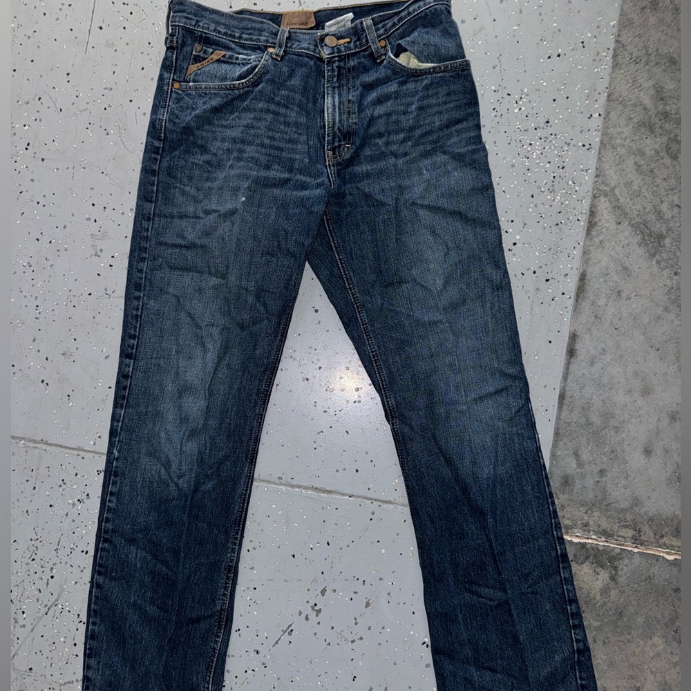 Men’s ARIAT Loop lock blue jeans size 32/34
